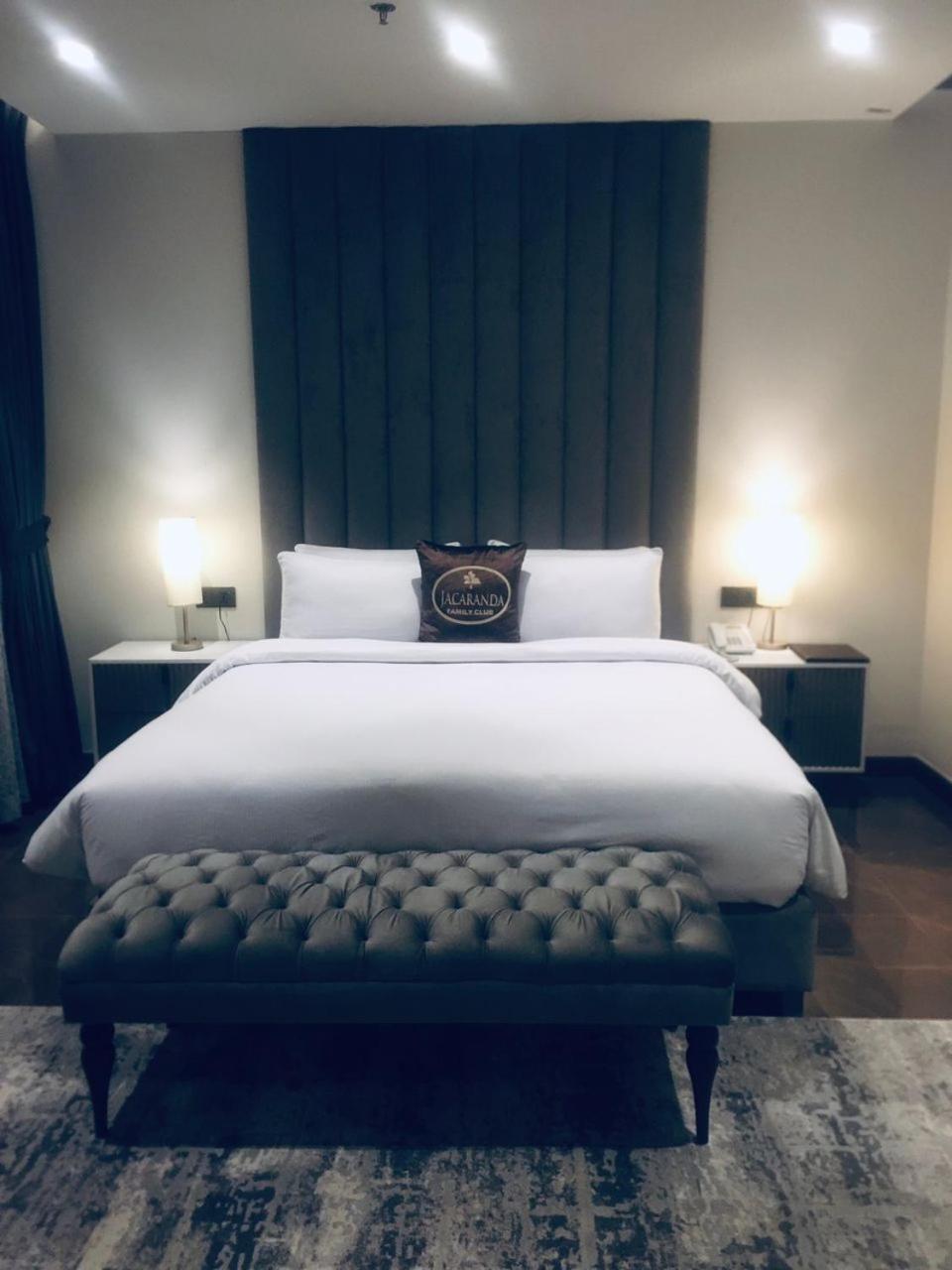 Jacaranda Heights Hotel Islamabad Ngoại thất bức ảnh