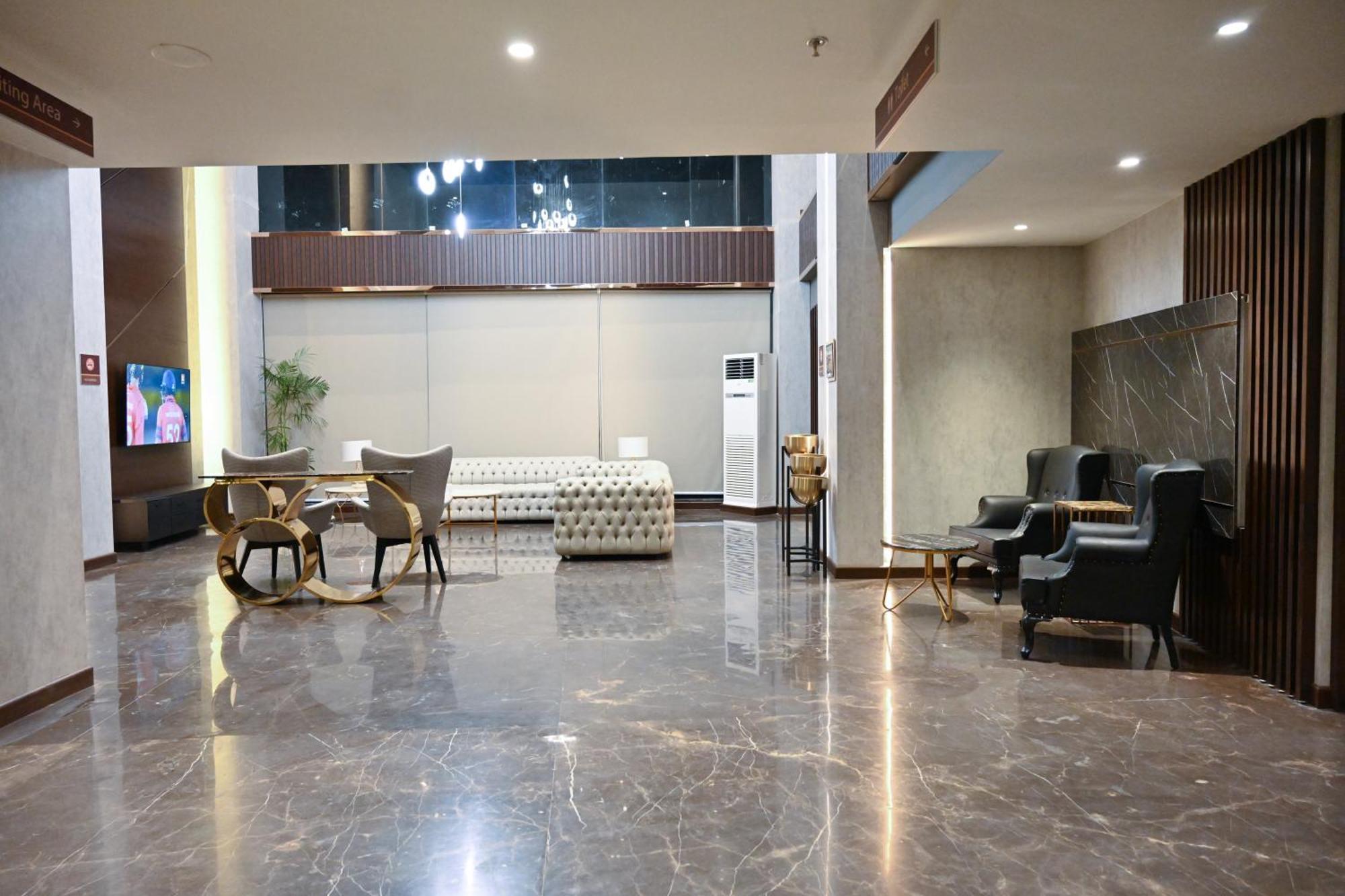 Jacaranda Heights Hotel Islamabad Ngoại thất bức ảnh